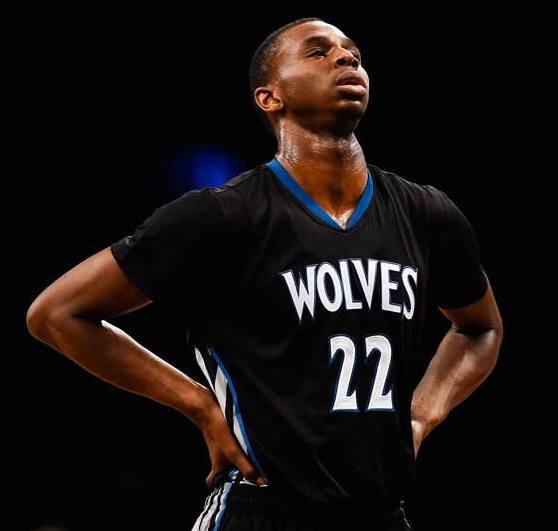 罗伊斯重返多特主场，俱乐部官方社媒发文欢迎（多特官方社媒发文：欢迎罗伊斯回归主场）