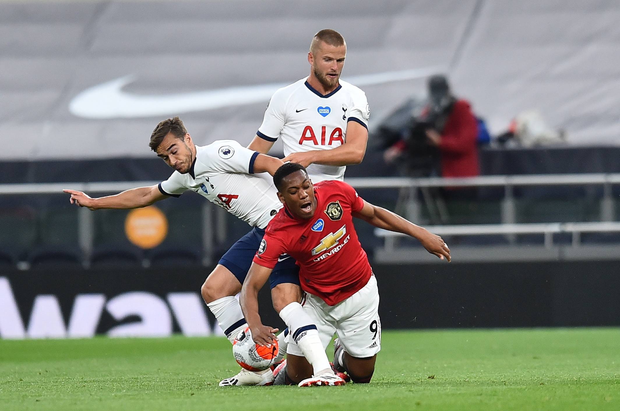 阿森纳达成双重转会协议，阿尔特塔阻止了5000万英镑球星的离队。（阿森纳已敲定两项转会，阿尔特塔叫停身价5000万英镑球星离队）