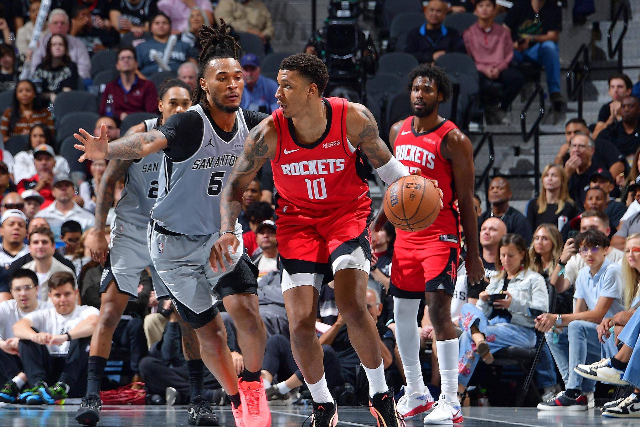 齐沃：两连败出现更衣室问题？我无需否认什么，足球总是如此（齐沃谈两连败与更衣室传闻：无需辩解，足球就是这样）