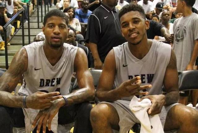 本赛季云南玉昆主场场均观众超2.2万人，带动直接消费2.3亿元（云南玉昆本季主场场均观众破2.2万，拉动2.3亿元直接消费）