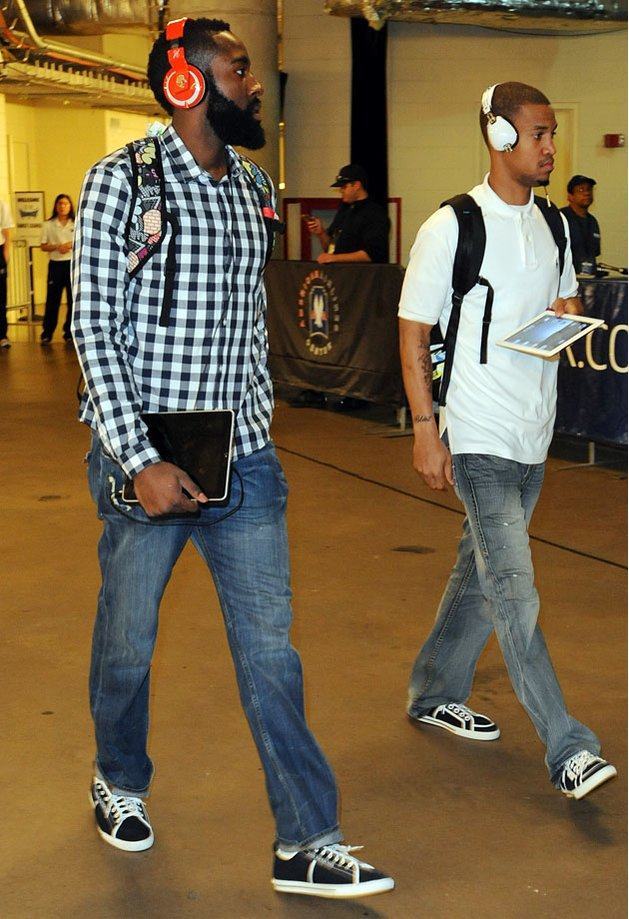 卡马文加：我们赢了且进了很多球，但也丢了很多球（卡马文加：赢球火力全开，防线失球偏多）