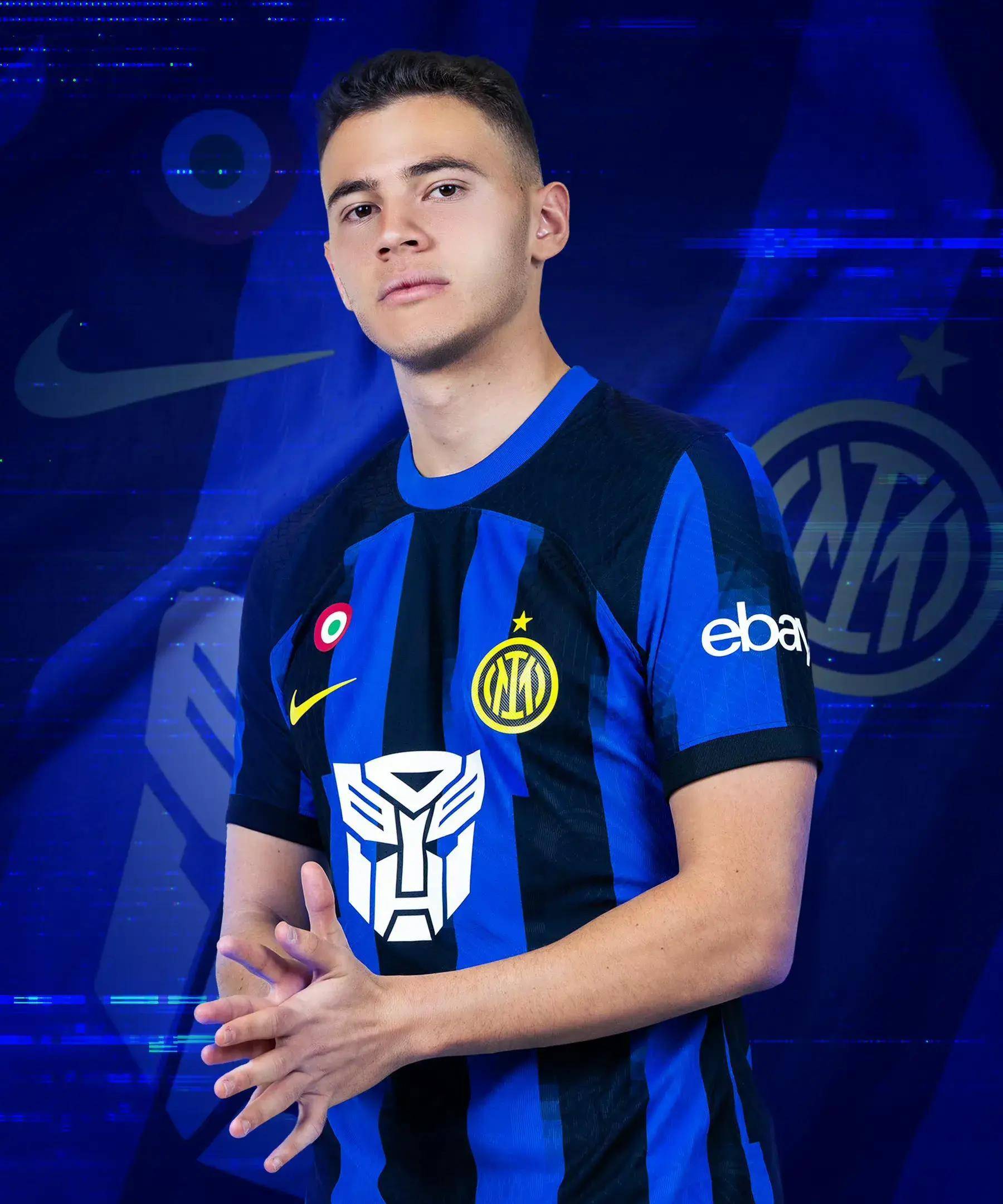 德转列进攻型中场身价榜：贝林1.8亿欧居首，穆西亚拉第二（德转发布进攻型中场身价榜：贝林厄姆1.8亿欧领跑，穆西亚拉第二）