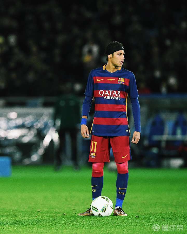 托特纳姆热刺被告知，他们“最大的错误”可以通过一月份引进明星中场球员来解决。（热刺被指只需在一月引进明星中场，便可弥补其“最大失误”）