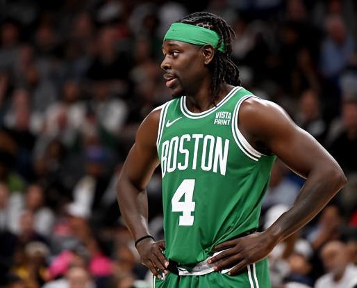 中国男篮新阵容首次亮相（中国男篮全新阵容迎来首秀）