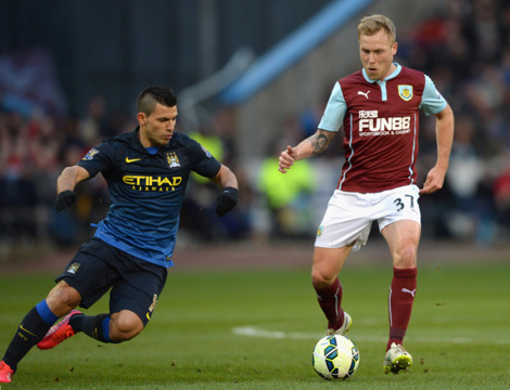 逆天倒勾！40岁C罗一飞冲天：队友对手都看傻了 梦回7年前那一晚