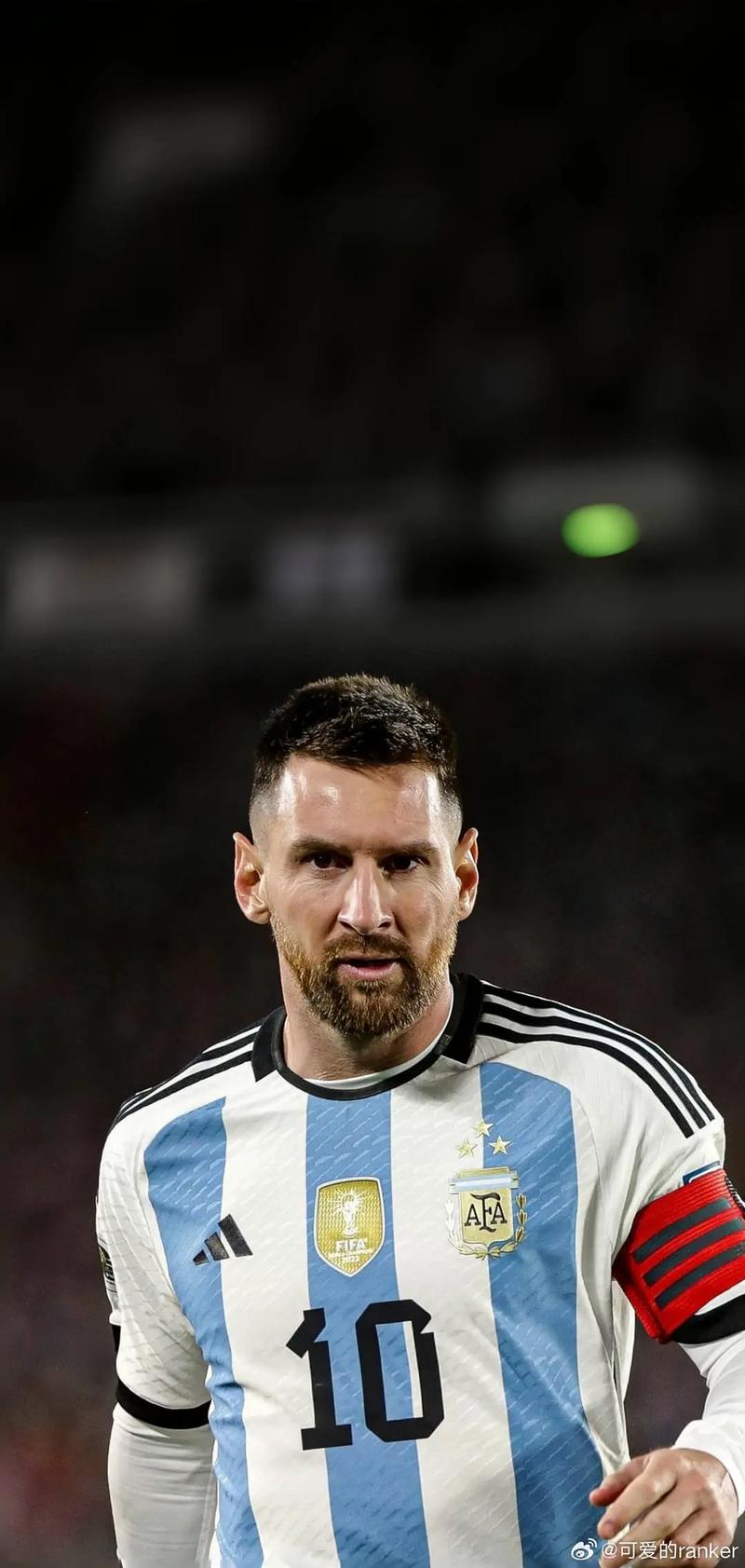 欧冠进球榜更新：梅西连续破门,（欧冠射手榜再更新：梅西连场建功）